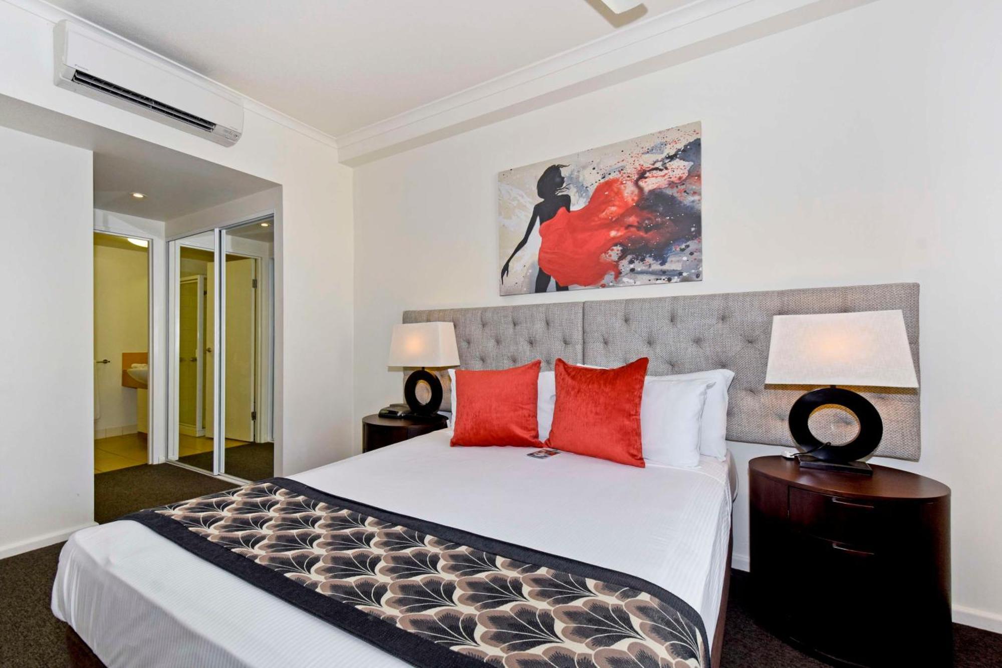 Metro Advance Apartments & Hotel Дарвин Экстерьер фото